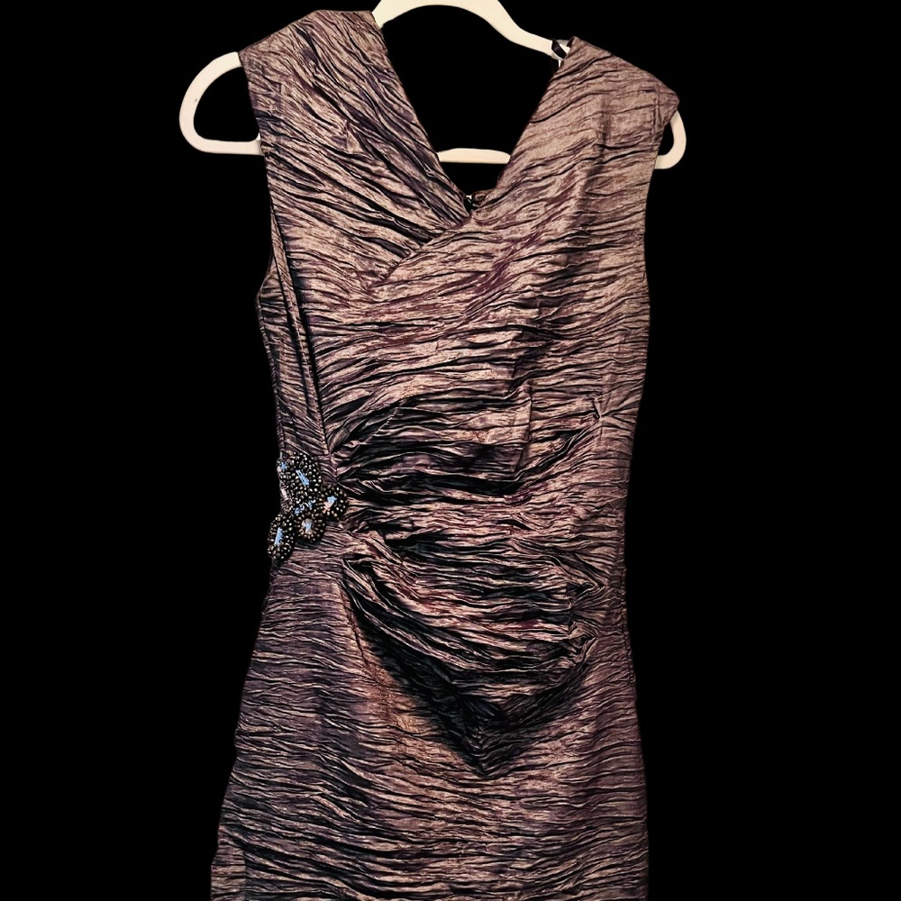 🍾 Calvin Klein | Metallic Ruched Cocktail Dress | $40 | Size 6 | Party Ready 🍾